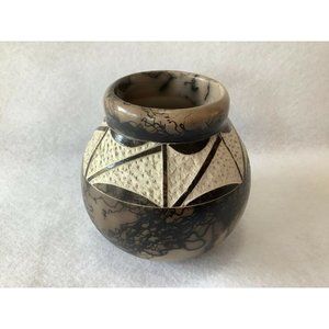 Navajo T. Vail Jr Pottery  Horse Hair Vase
